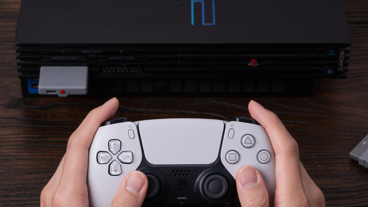 DualSense vs DualSense Edge: Memilih pengawal PS5 terbaik