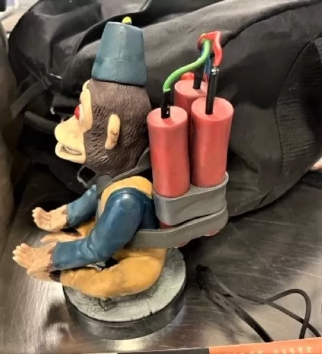 A TSA adverte contra voar com a estatueta de bomba de zumbis call of duty